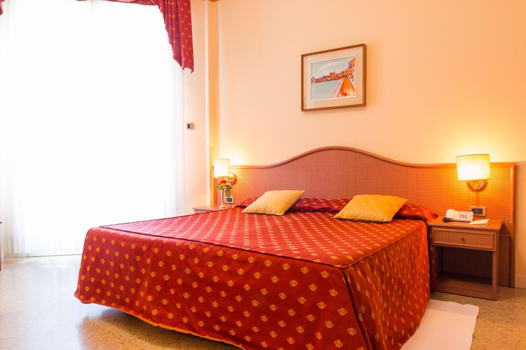 Hotel Principe Bibione Bagian luar foto
