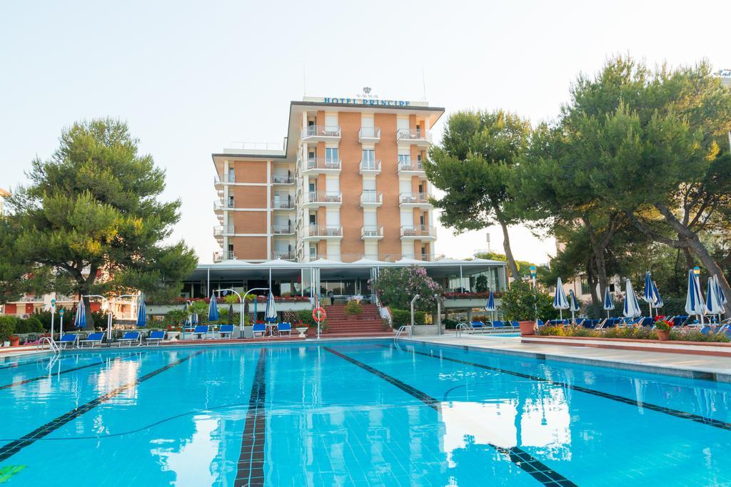 Hotel Principe Bibione Bagian luar foto