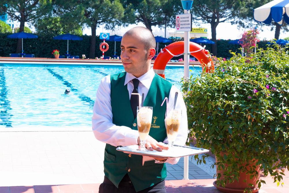 Hotel Principe Bibione Bagian luar foto