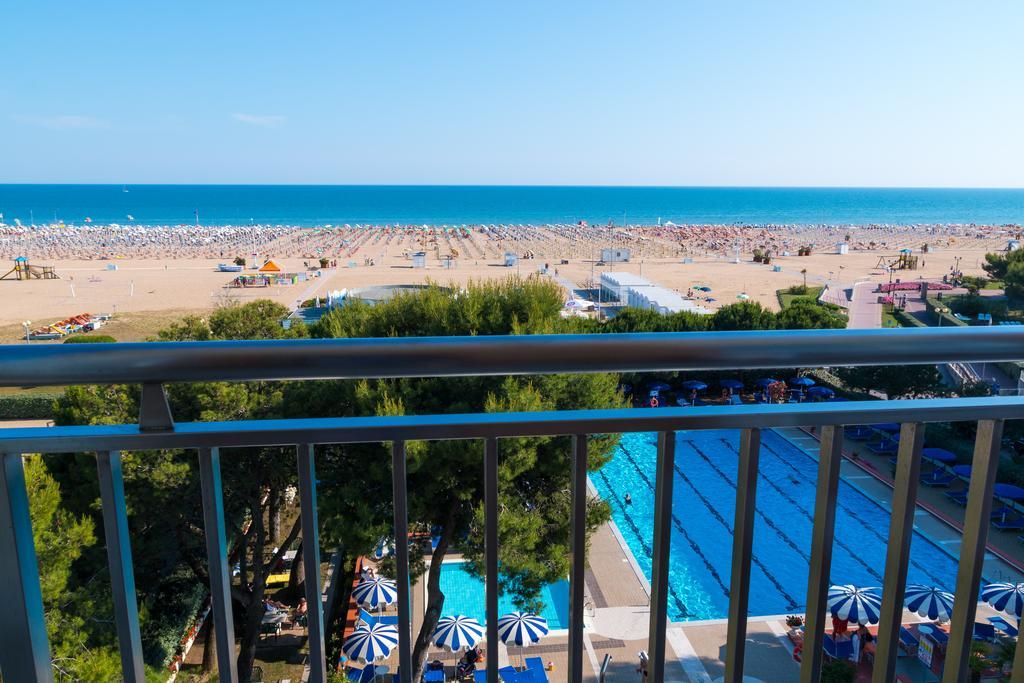 Hotel Principe Bibione Bagian luar foto