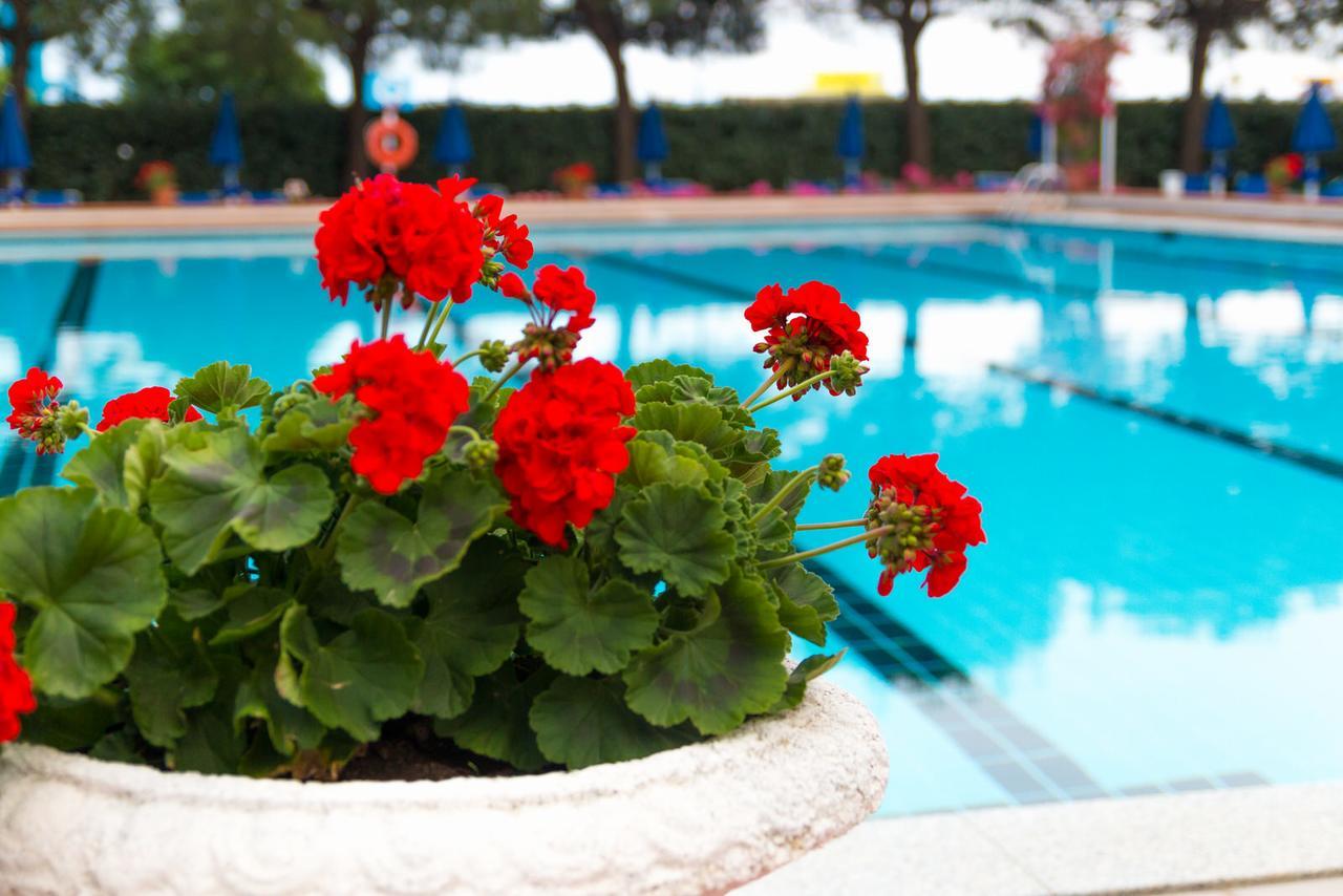 Hotel Principe Bibione Bagian luar foto
