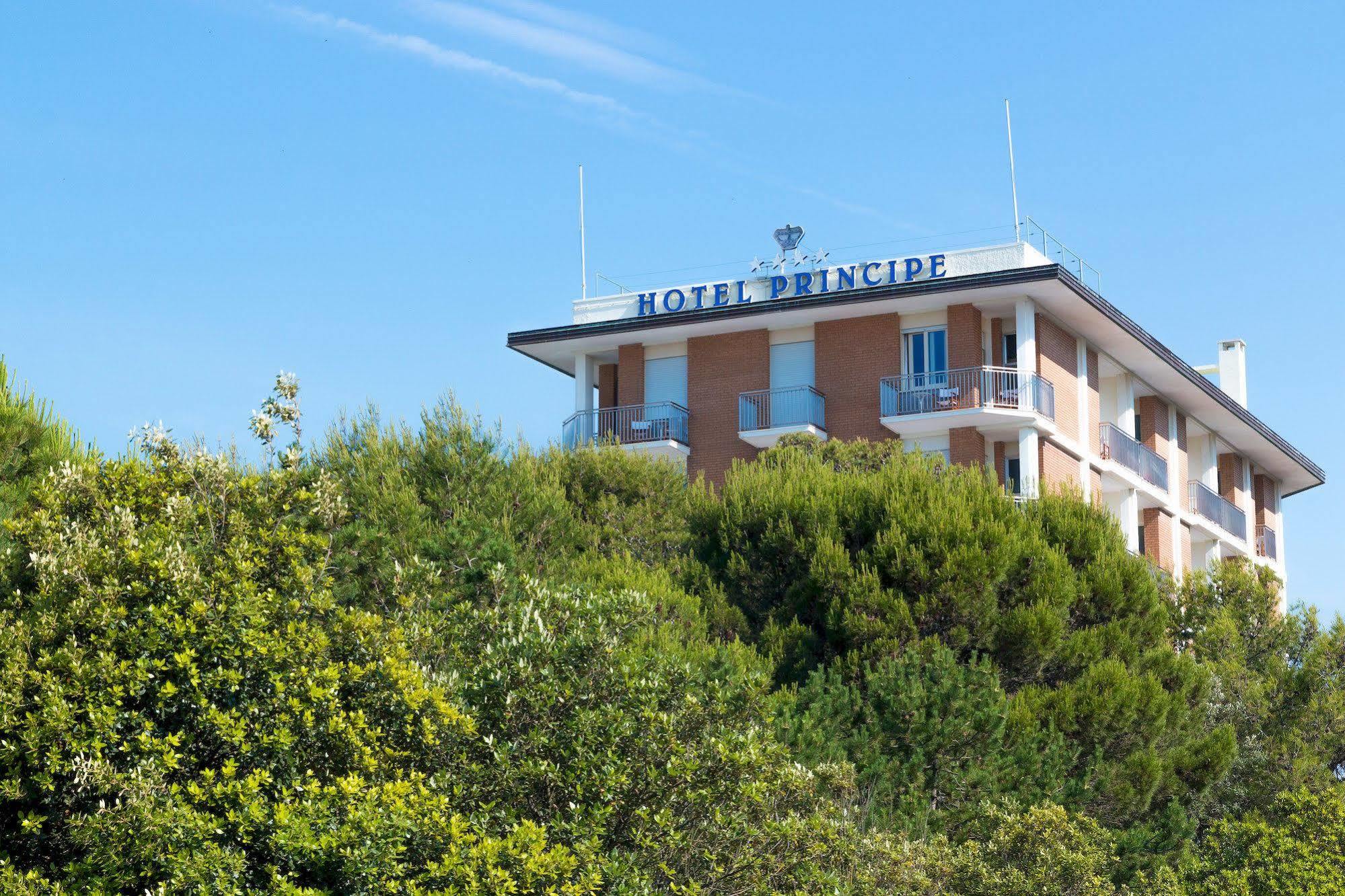 Hotel Principe Bibione Bagian luar foto