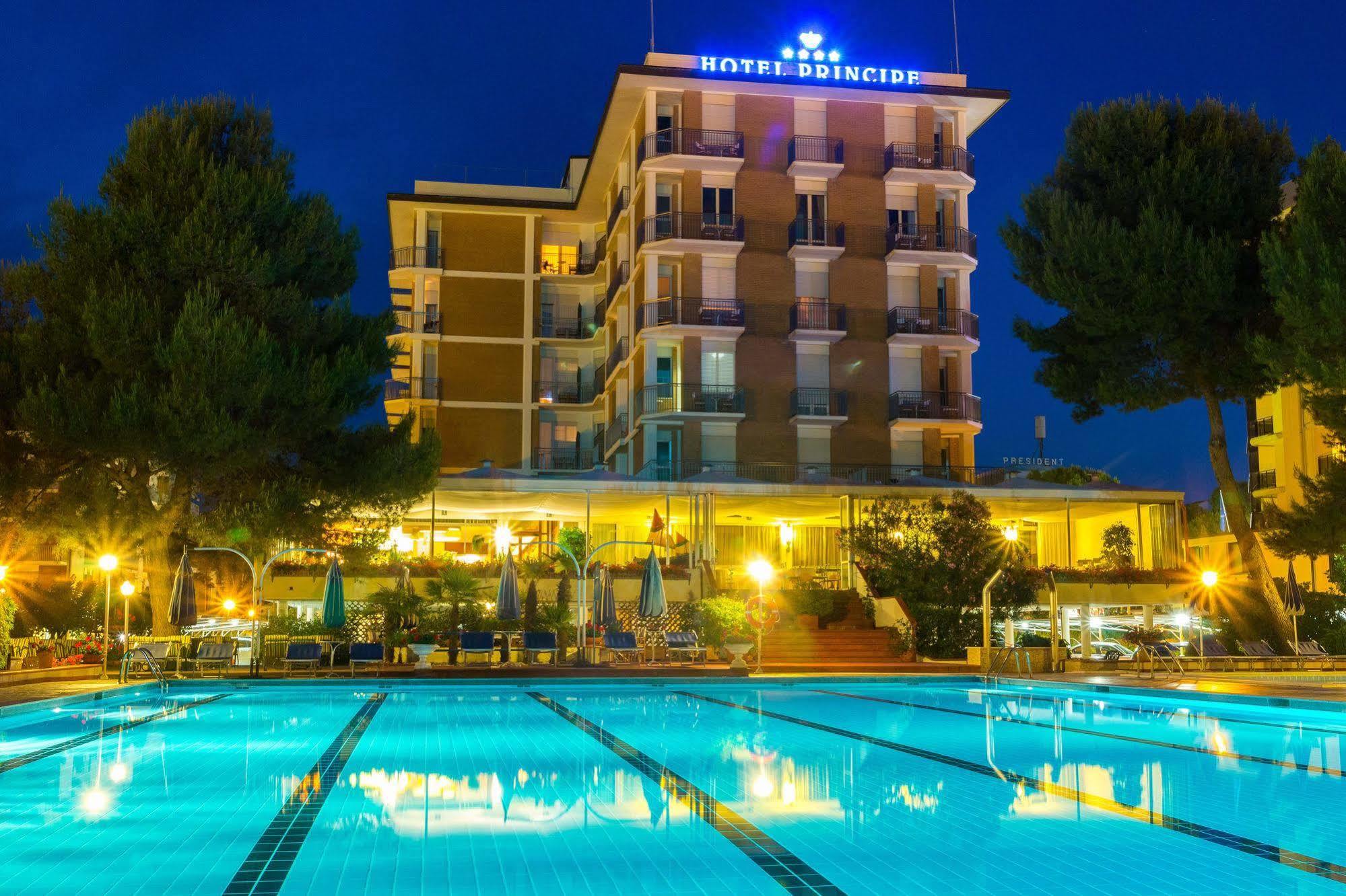 Hotel Principe Bibione Bagian luar foto